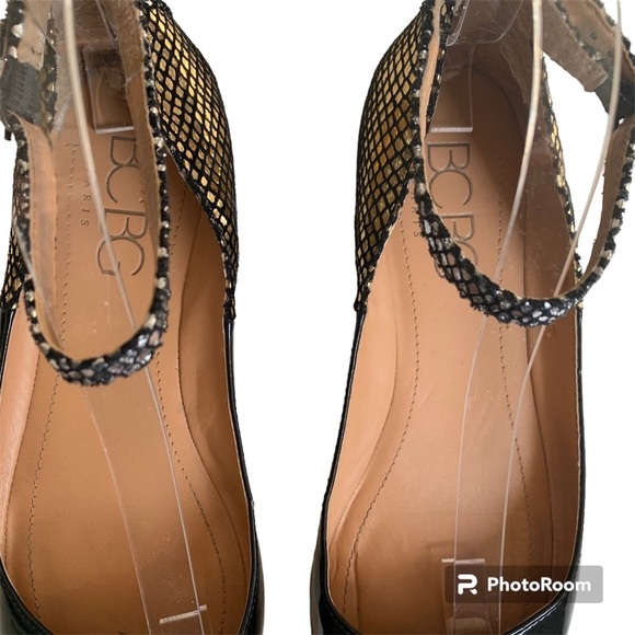 BCBG Paris Zuma Gold Black Snakeskin Ankle Strap Flats Women's sz US 9 / EU 39 - Picture 5 of 8
